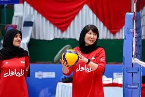 واکنش سرمربی و بازیکن تیم ملی والیبال زنان پس از کسب مدال برنز بازی‌های کشورهای اسلامی